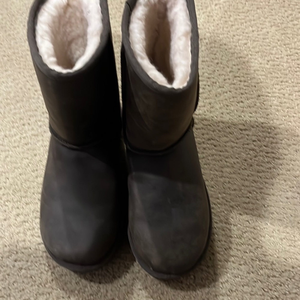 COPY - Ugg boots size 7